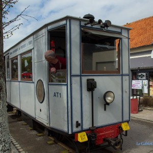 tramway pétroléo-électrique